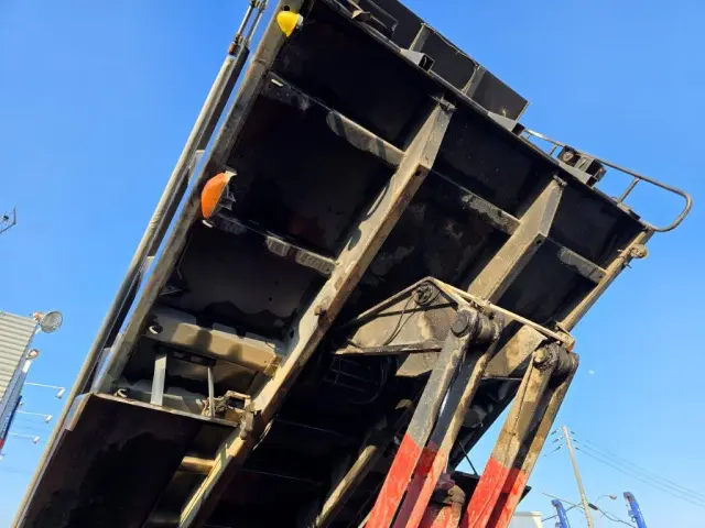 日野 プロフィア QPG-FS1AKDA(その他)の写真15