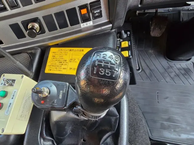 日野 プロフィア QPG-FS1AKDA(その他)の写真28