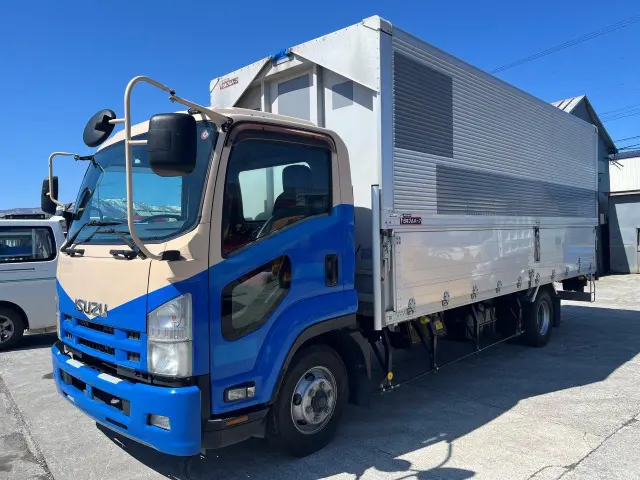 いすゞ フォワード SKG-FRR90T2(2WD)の写真3