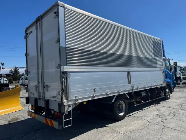 いすゞ フォワード SKG-FRR90T2(2WD)の写真8