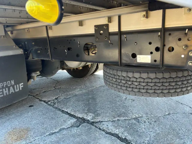 いすゞ フォワード SKG-FRR90T2(2WD)の写真21