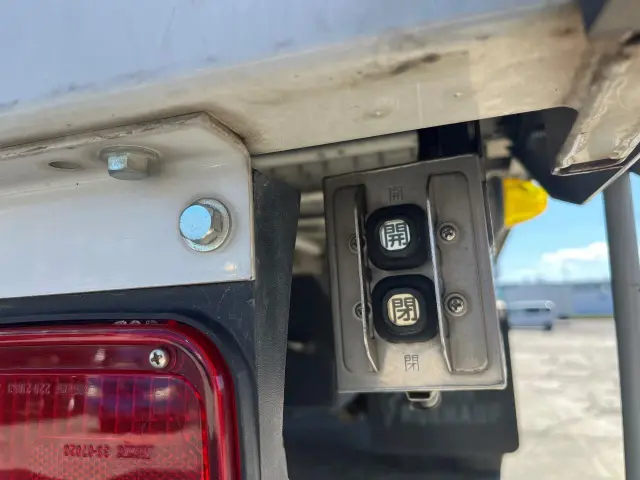 いすゞ フォワード SKG-FRR90T2(2WD)の写真25