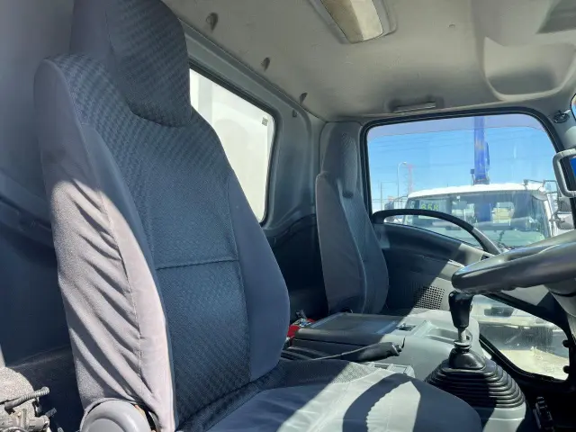 いすゞ フォワード SKG-FRR90T2(2WD)の写真26