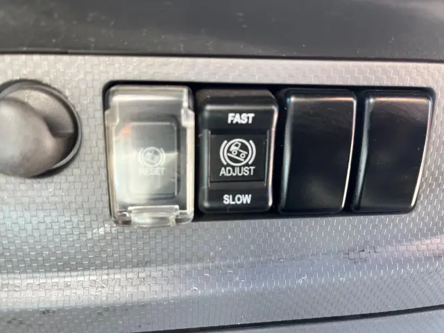 いすゞ フォワード SKG-FRR90T2(2WD)の写真33