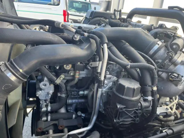 いすゞ フォワード SKG-FRR90T2(2WD)の写真36