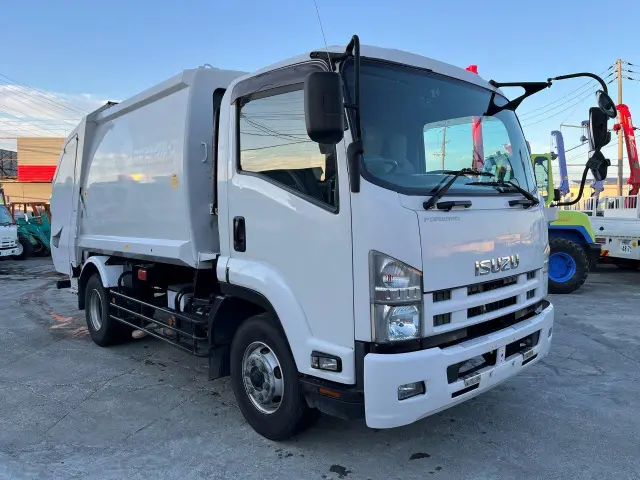 いすゞ フォワード SKG-FSR90S2(2WD)の写真3