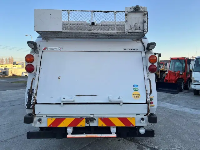 いすゞ フォワード SKG-FSR90S2(2WD)の写真5