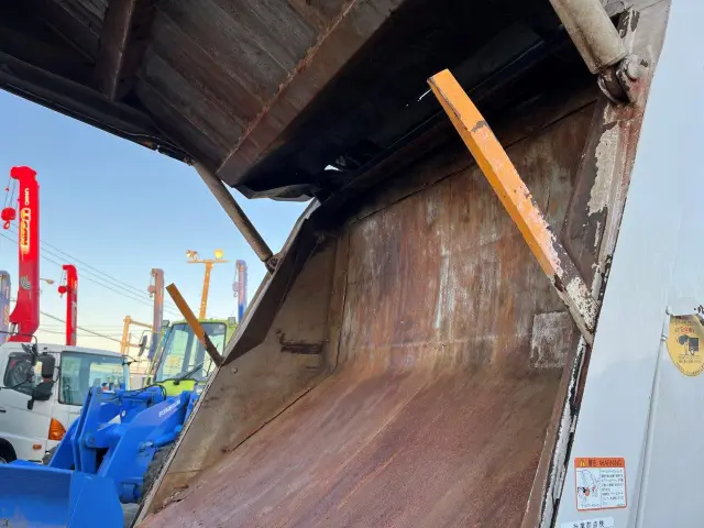 いすゞ フォワード SKG-FSR90S2(2WD)の写真18