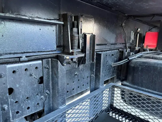 いすゞ フォワード SKG-FSR90S2(2WD)の写真27