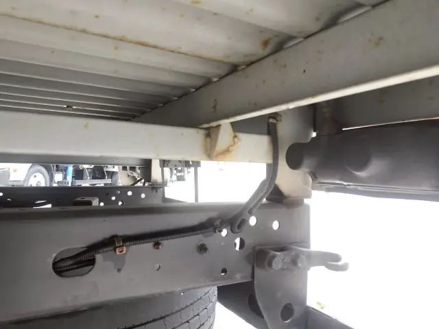 いすゞ エルフ PDG-ASZ5F24(4WD)の写真16