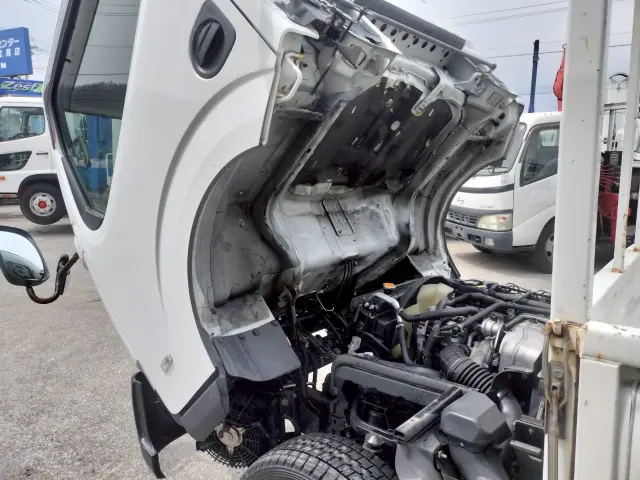 いすゞ エルフ PDG-ASZ5F24(4WD)の写真23