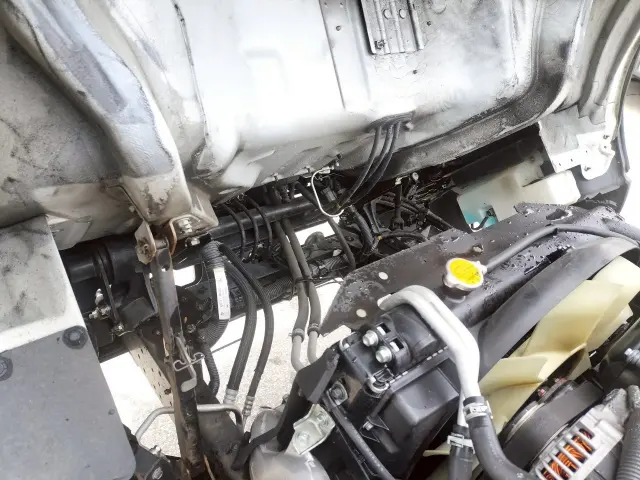 いすゞ エルフ PDG-ASZ5F24(4WD)の写真26