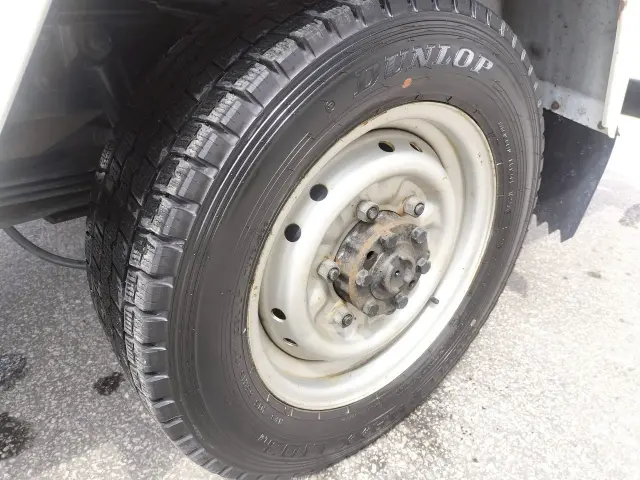 いすゞ エルフ PDG-ASZ5F24(4WD)の写真36