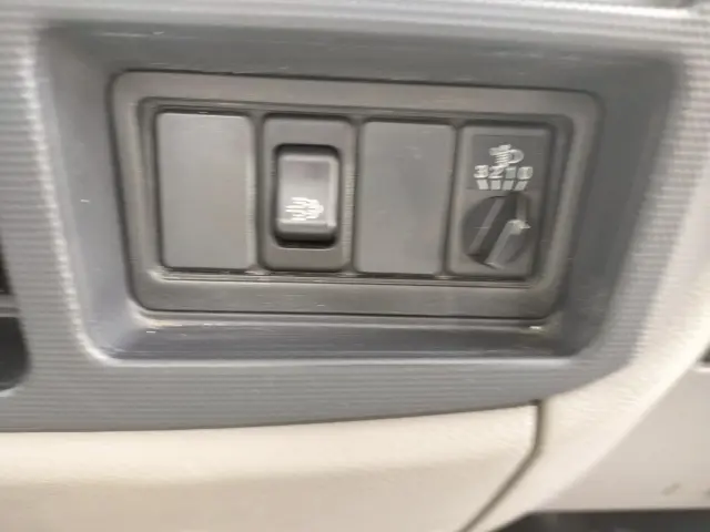 いすゞ エルフ PDG-ASZ5F24(4WD)の写真47