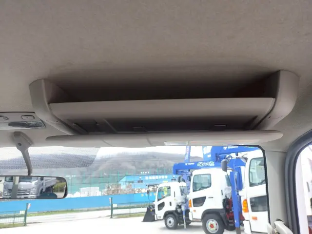 いすゞ エルフ PDG-ASZ5F24(4WD)の写真49