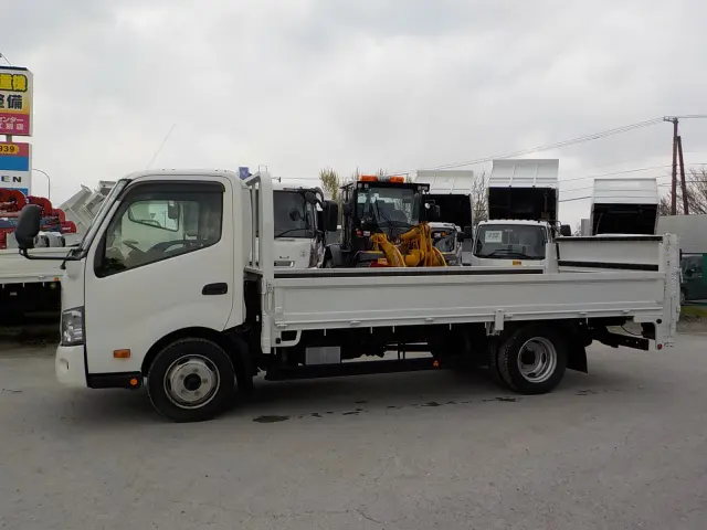 日野 デュトロ TPG-XZU710M(2WD)の写真8