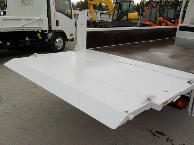 日野 デュトロ TPG-XZU710M(2WD)の写真14