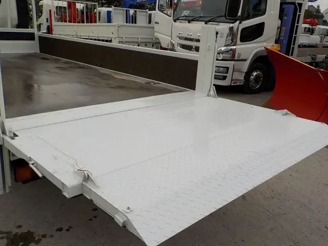 日野 デュトロ TPG-XZU710M(2WD)の写真16