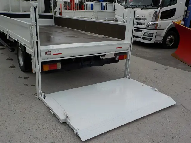 日野 デュトロ TPG-XZU710M(2WD)の写真21