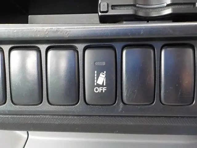 日野 デュトロ TPG-XZU710M(2WD)の写真40