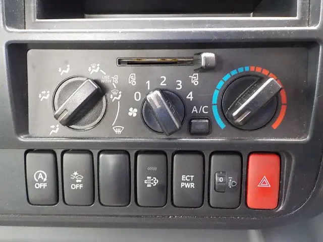 日野 デュトロ TPG-XZU710M(2WD)の写真42