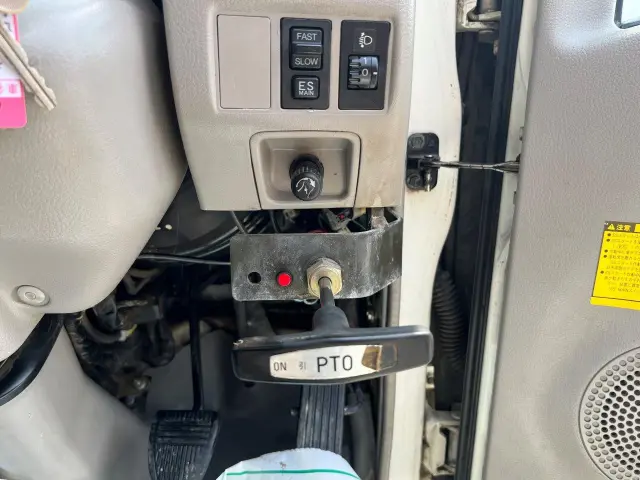 日野 デュトロ PB-XZU341M(2WD)の写真37