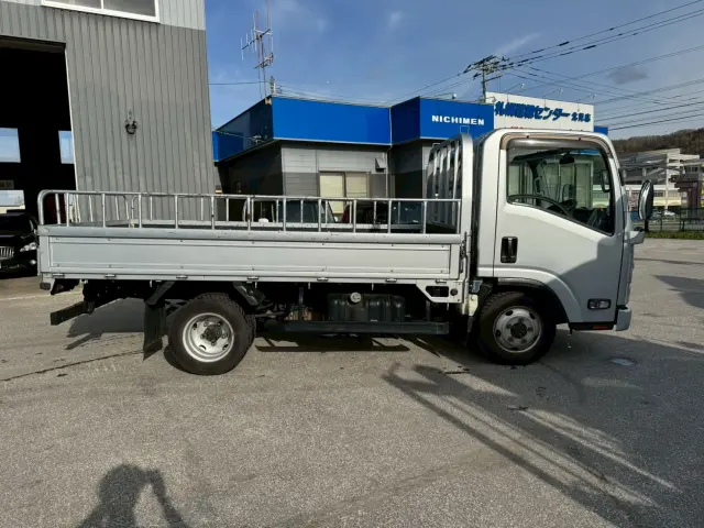 いすゞ エルフ TKG-NMS85AR(4WD)の写真4