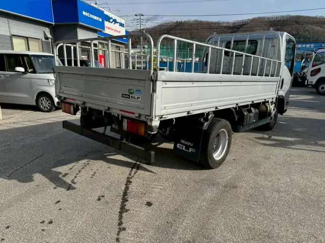 いすゞ エルフ TKG-NMS85AR(4WD)の写真5