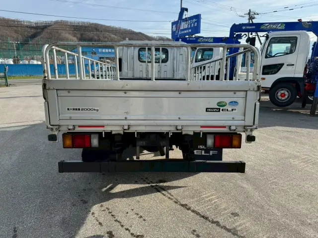 いすゞ エルフ TKG-NMS85AR(4WD)の写真6