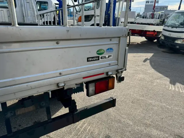 いすゞ エルフ TKG-NMS85AR(4WD)の写真10