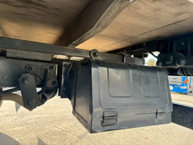 いすゞ エルフ TKG-NMS85AR(4WD)の写真13