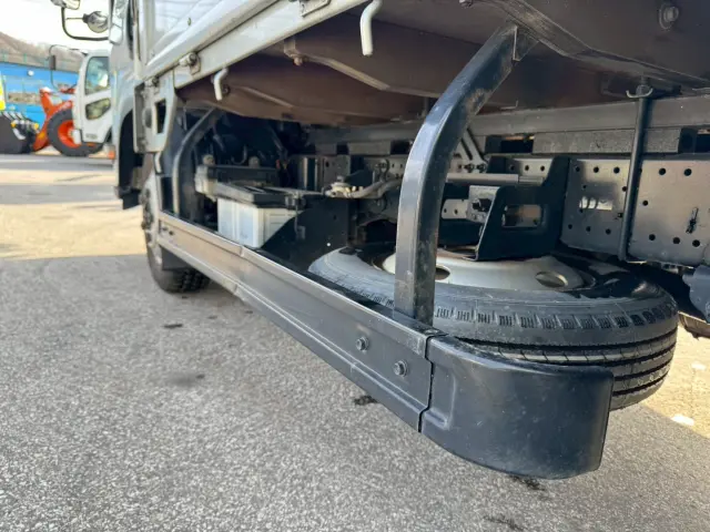 いすゞ エルフ TKG-NMS85AR(4WD)の写真15