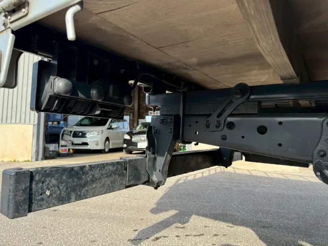 いすゞ エルフ TKG-NMS85AR(4WD)の写真17