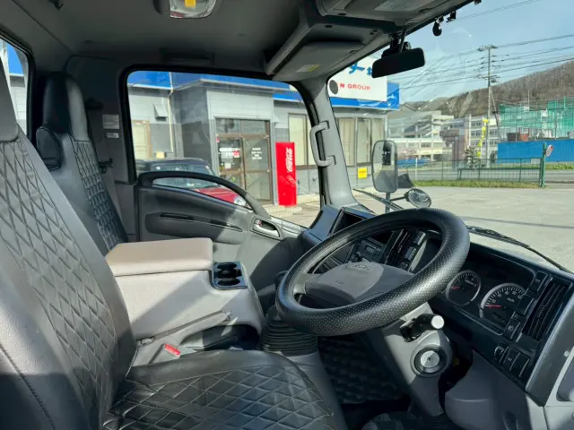 いすゞ エルフ TKG-NMS85AR(4WD)の写真45