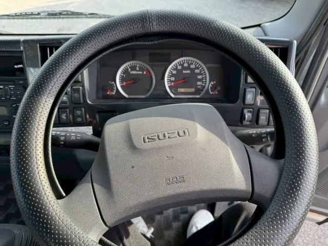 いすゞ エルフ TKG-NMS85AR(4WD)の写真48