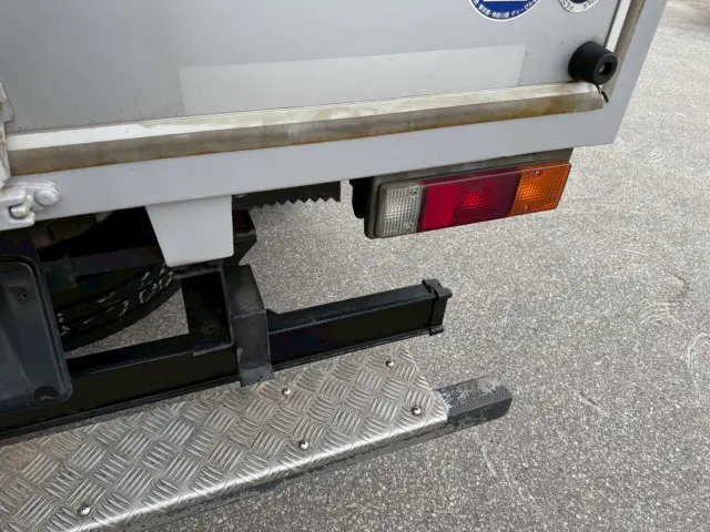 三菱 キャンター 不明の写真11