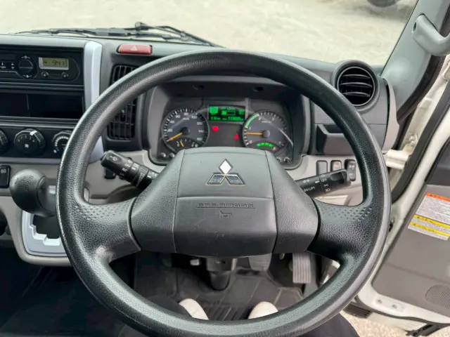 三菱 キャンター 不明の写真28