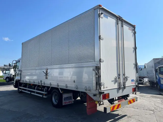 いすゞ フォワード TKG-FRR90S2(2WD)の写真3