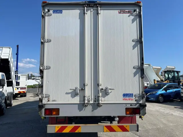 いすゞ フォワード TKG-FRR90S2(2WD)の写真4