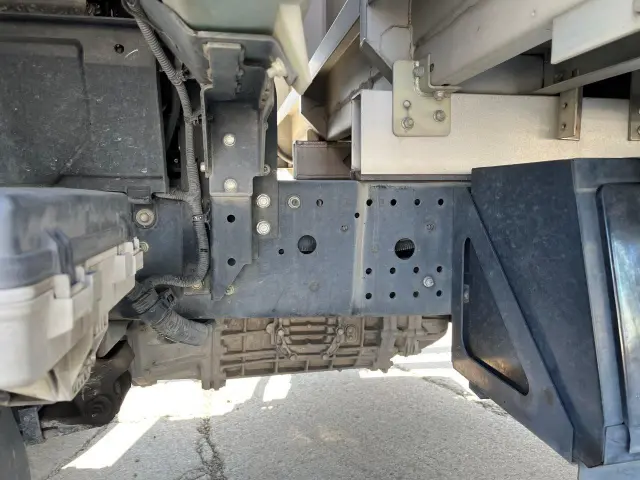 いすゞ フォワード TKG-FRR90S2(2WD)の写真23