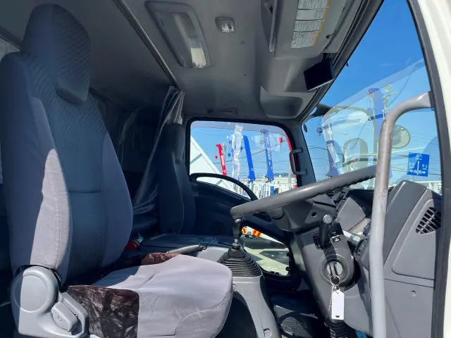 いすゞ フォワード TKG-FRR90S2(2WD)の写真24