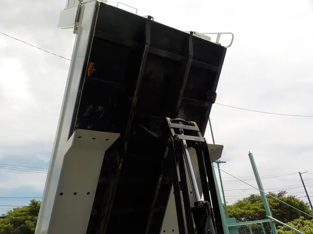 三菱 スーパーグレート QKG-FV60VXの写真30