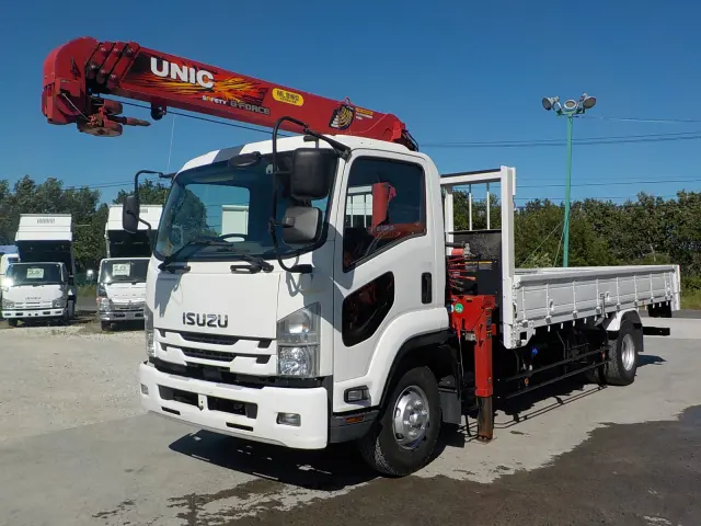 いすゞ フォワード 2PG-FRR90S1(2WD)の写真1