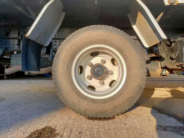 三菱 キャンター 不明の写真9