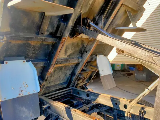 三菱 キャンター 不明の写真21