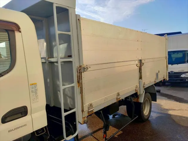 三菱 キャンター 不明の写真28