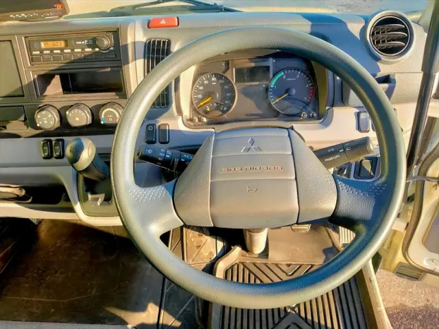 三菱 キャンター 不明の写真36