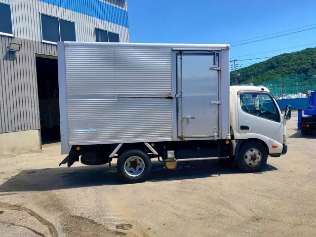 日野 デュトロ TKG-XZU685M(4WD)の写真4