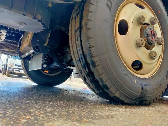 日野 デュトロ TKG-XZU685M(4WD)の写真15