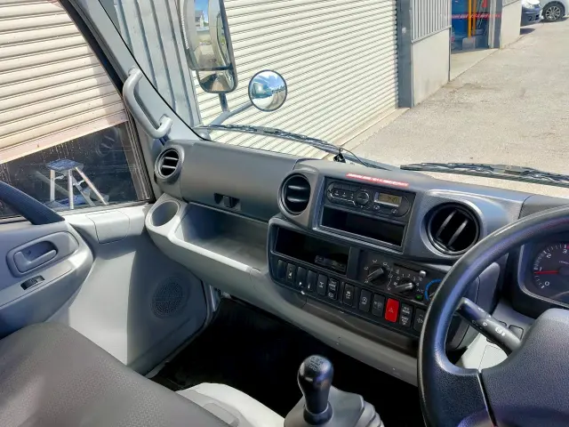 日野 デュトロ TKG-XZU685M(4WD)の写真29